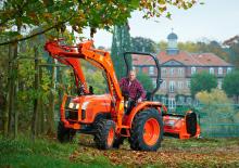 Belediye traktörleri Kubota L1361 HDW