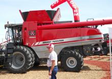 Biçer döver Massey Ferguson Delta 9560