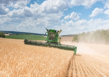 Biçer döver John Deere S785 