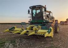 Biçerdöver mısır tablası John Deere 445