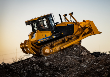 Buldozerler Dressta TD-15M STD