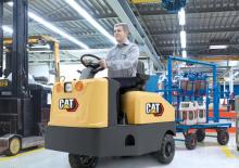 Çekici traktörler Caterpillar NTS30Q