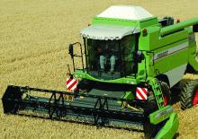Combine Harvesters Fendt 5220 E
