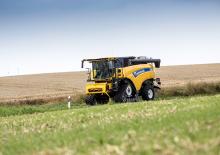 Combine Harvesters New Holland CX8.85 Elevation
