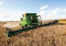 Combine Harvesters John Deere T560