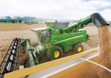 Combine Harvesters John Deere T670