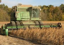 Combine Harvesters John Deere 8820