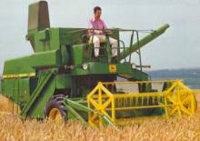 Combine Harvesters John Deere 935