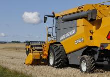 Combine Harvesters Sampo Rosenlew Comia C8