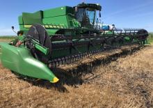 Combine harvesters cutterbars John Deere 645FD 