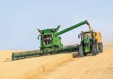 Combine Harvesters John Deere S770 