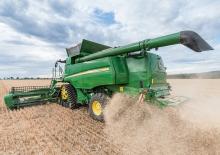 Combine Harvesters John Deere T 560