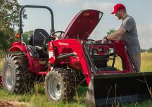 Compact Utility Tractors Mahindra 1626 SHUTTLE