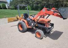 Compact Utility Tractors Kubota B7200