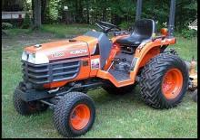 Compact Utility Tractors Kubota B7300