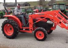 Compact Utility Tractors Kubota L3240