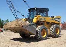 Skid Steer Loaders Gehl V400