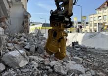 Concrete Crushers OSA Demolition Equipment RS 1800 