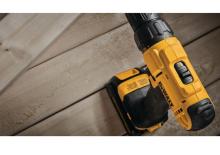 Cordless Drill & Screw Drivers DEWALT DCD771C2