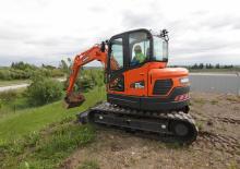 Crawler Excavators Doosan DX85R-3