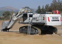Crawler Excavators Liebherr R 9150