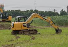 Crawler Excavators Caterpillar 30700