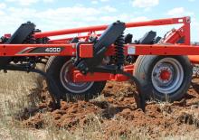 Cultivators Kuhn Chisel 4000-31