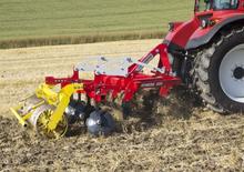 Cultivators Pöttinger Synkro 3020