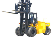 Rough Terrain Forklifts TCM FD 230-2