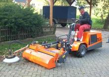 Municipal Tractors Front Hitch Tuchel Trio