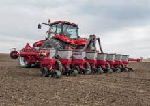 Ekim makineleri Case IH 1235 12R30
