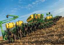 Ekim makineleri John Deere 1795 16Row Split 32
