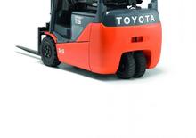 Electric forklifts Toyota 8 FBET 15