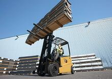 Electric forklifts Caterpillar EP30AN