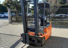 Electric forklifts Lugli POLO 18