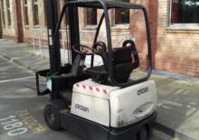 Electric forklifts Crown SC 3013