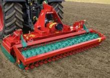 Elektrikli tırmıklar Kverneland NG-M 251
