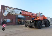 Engebeli Arazi Vinçleri Liebherr LTL 1050