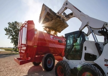 Feed mixers Kuhn RA 136