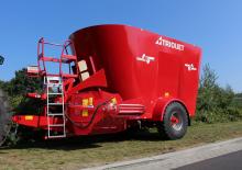 Feed mixers Trioliet Solomix 2 2400-VLL-S