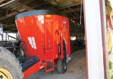 Feed mixers Kuhn VS 135