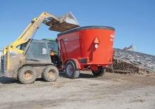 Feed mixers Kuhn VT 244