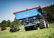 Fertiliser spreaders Lemken Tauri 8