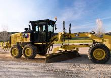 Graders Caterpillar 140 AWD - LVR