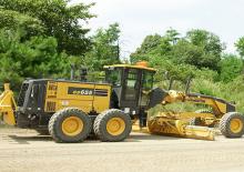 Graders Komatsu GD655-7