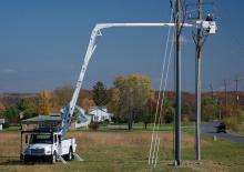 Römork Üstü Mafsallı Bomlu Vinçler Altec AA67-E100