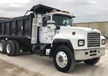 Katı şasiler Mack RD690S CA49 EM7-300 E-TECH 6x4