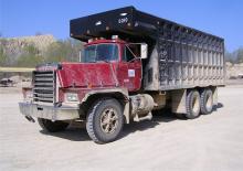Katı şasiler Mack RD890SX CA49 E7-350 E-TECH 6x4