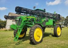 Kendinden itmeli tarla püskürtücüler John Deere 4830
