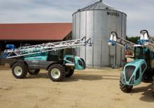 Kendinden itmeli tarla püskürtücüler Berthoud RAPTOR 4240